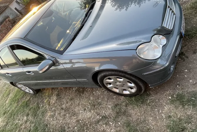 Auto in Vendita a Lushnja - 5,000 Euro