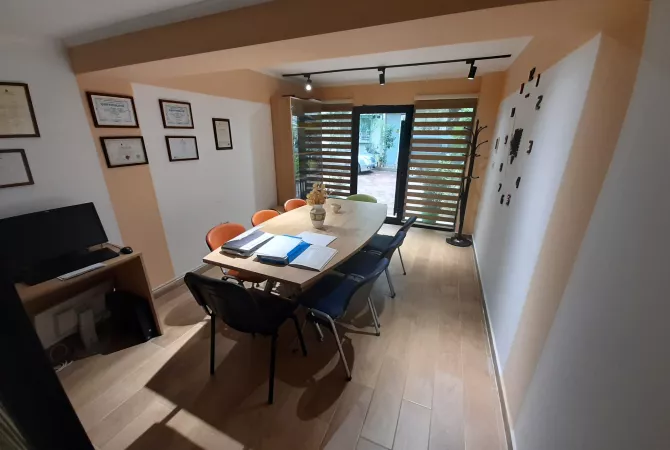 Business Property in Sale 3+1 in Tirana - 105,000 Euro