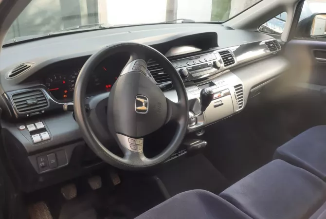 Auto in Vendita a Tirana, Honda, 2008 Diesel,Kambio Manual Pagamento 3,500  Euro.