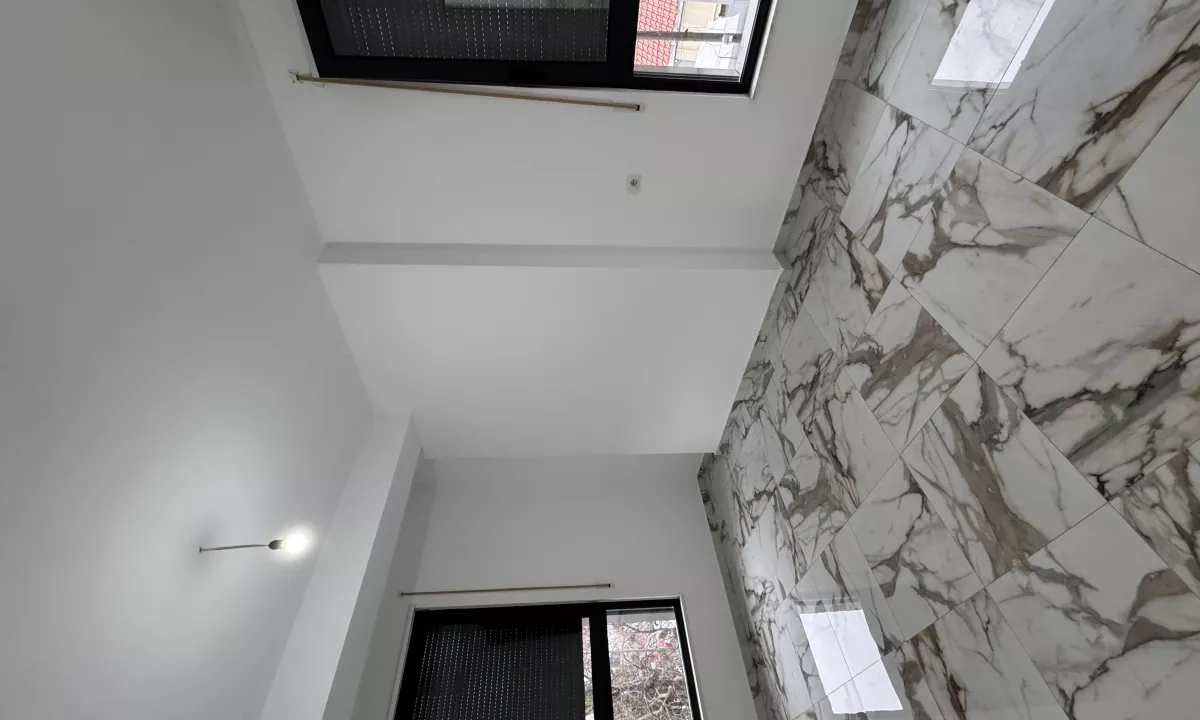 Tek Fusha Ali Demi, ambient me qera 2+1, 58.000 leke