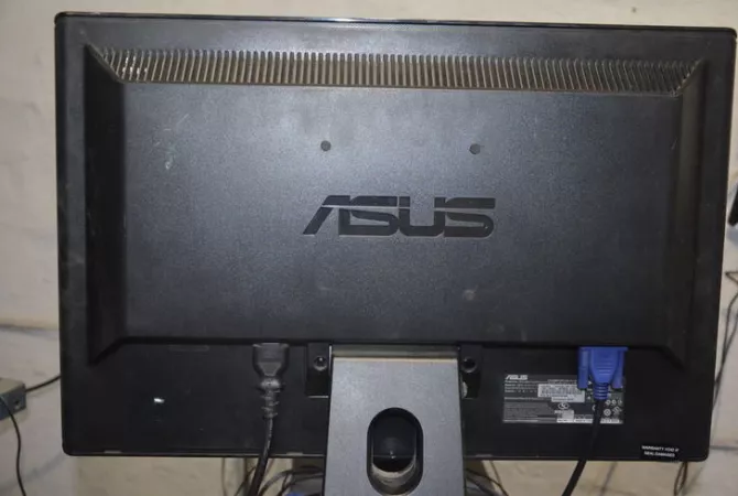 Monitor lcd asus 20