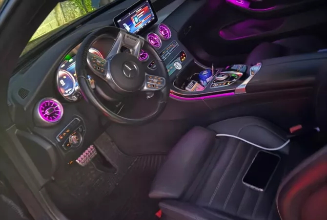 Auto in Vendita a Tirana, Mercedes-Benz, 2020 Benzine,Kambio Automatik Pagamento 32,000  Euro.