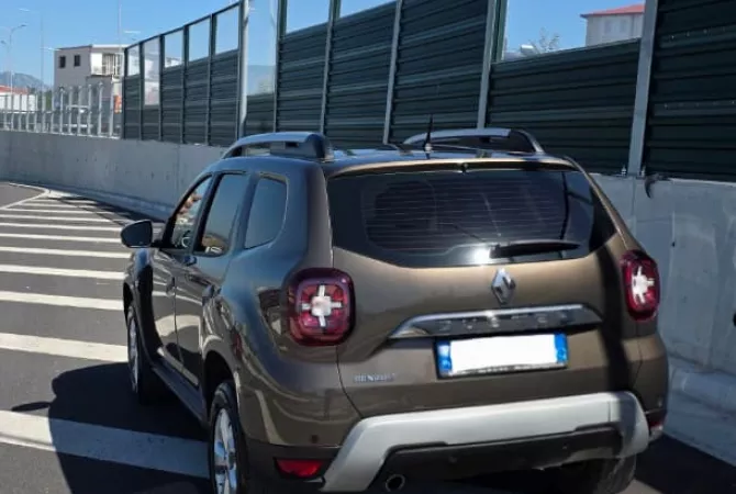 Auto in Vendita a Tirana, Renault, 2020 gasoline-gas,Kambio Automatik Pagamento 14,000  Euro.