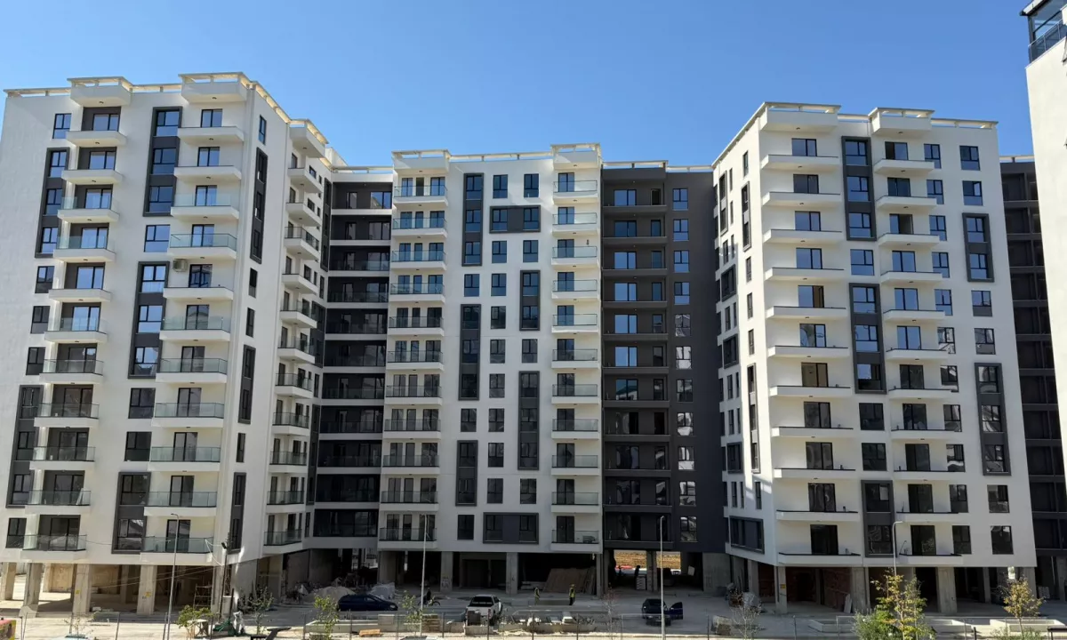 Shtepi ne shitje Apartament ne Tirane, 1+1, Mobilimi Bosh, pa mobiluar, Pagesa 122,500  Euro.