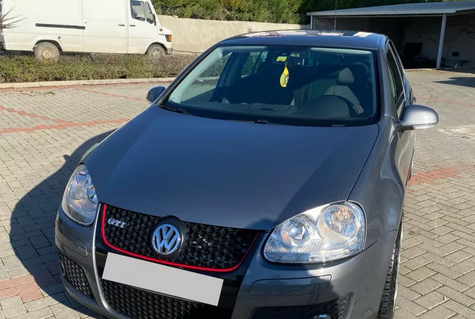 Auto in Vendita a Berat - 3,800 Euro