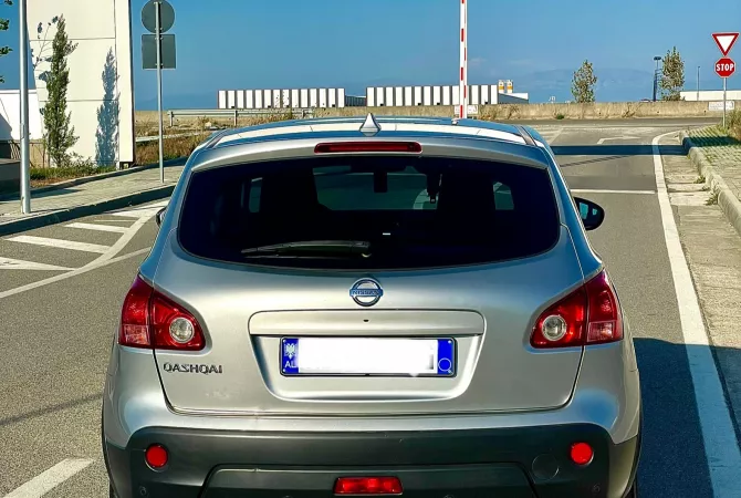 Auto in Vendita a Durazzo, Nissan, 2007 gasoline-gas,Kambio Manual Pagamento 6,800  Euro.