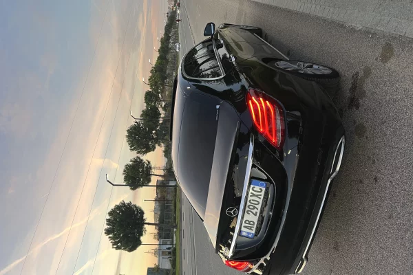 Auto in Vendita a Tirana, Mercedes-Benz, 2017 Diesel,Kambio Automatik Pagamento 14,000  Euro.