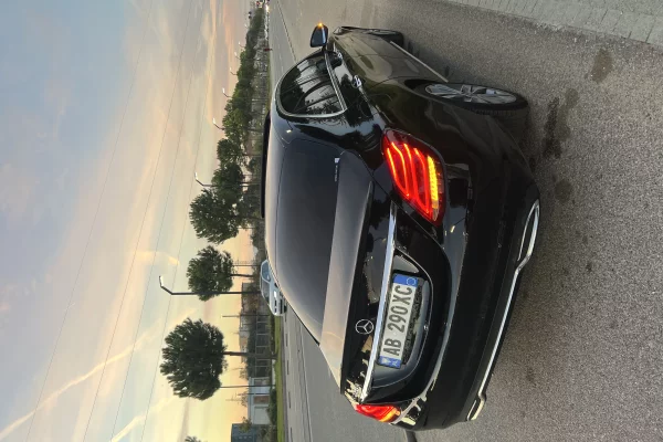 Auto in Vendita a Tirana, Mercedes-Benz, 2017 Diesel,Kambio Automatik Pagamento 14,000  Euro.