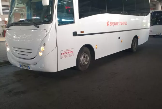 Auto in Vendita a Tirana, Mercedes-Benz, 2005 Diesel,Kambio Manual Pagamento 20,000  Euro.