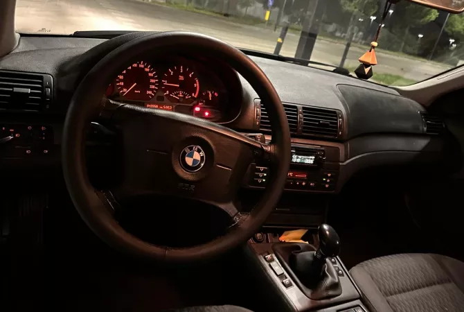 Auto in Vendita a Tirana, BMW, 2000 Diesel,Kambio Manual Pagamento 2,000  Euro.