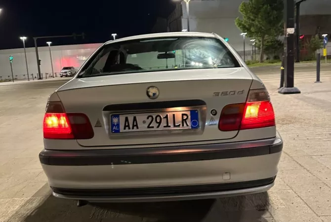 Auto in Vendita a Tirana - 2,000 Euro