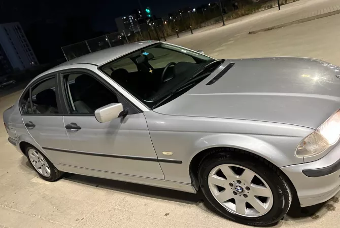 Auto in Vendita a Tirana - 2,000 Euro