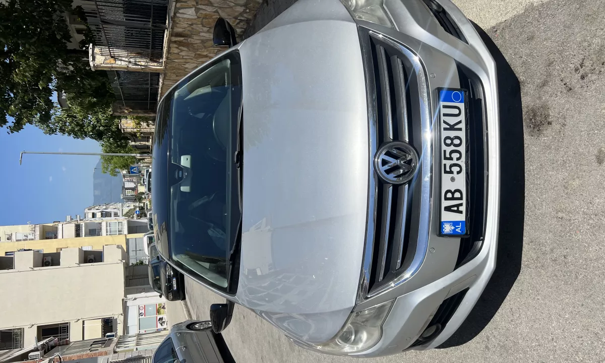 Auto in Vendita a Tirana, Volkswagen, 2010 Diesel,Kambio Automatik Pagamento 7,000  Euro.