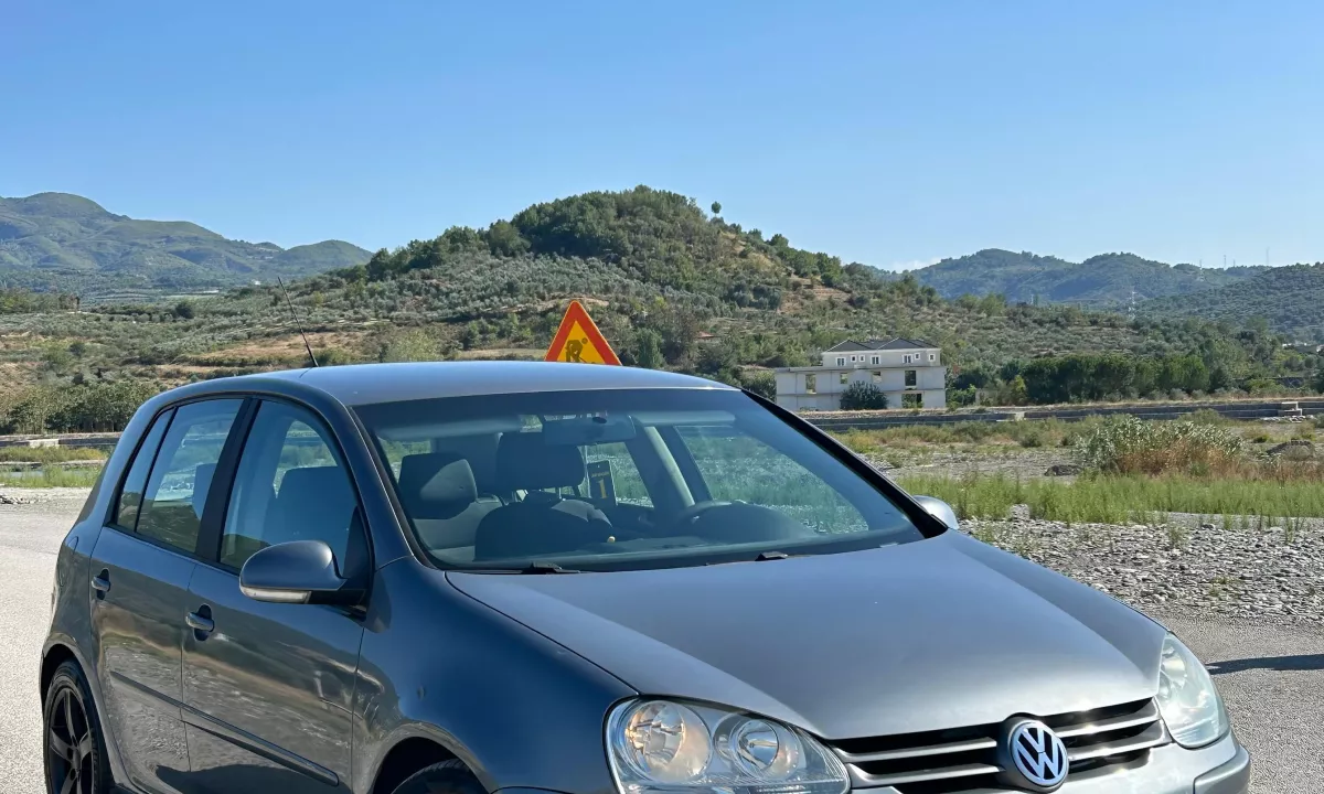 Auto in Vendita a Elbasan, Volkswagen, 2007 Diesel,Kambio Manual Pagamento 3,599  Euro.