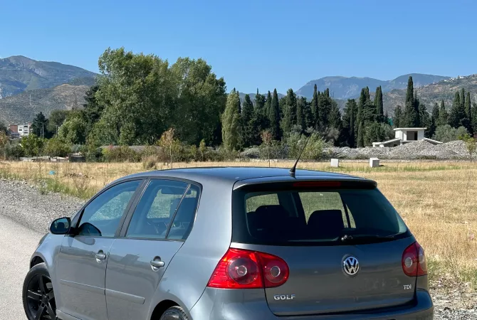 Auto in Vendita a Elbasan - 3,599 Euro