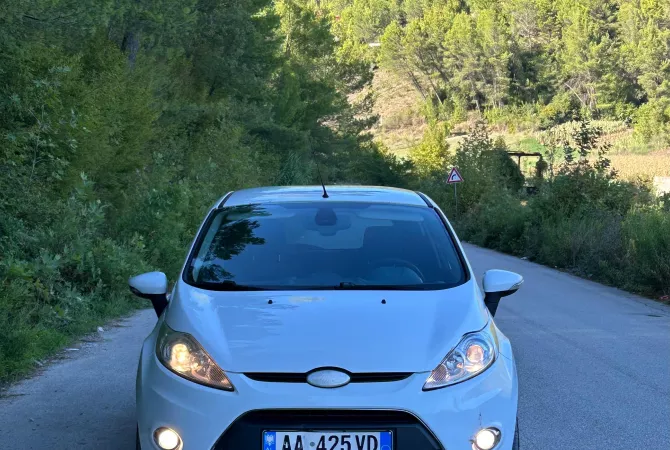 Shitet Ford Fiesta 1.4Benzine/Gaz