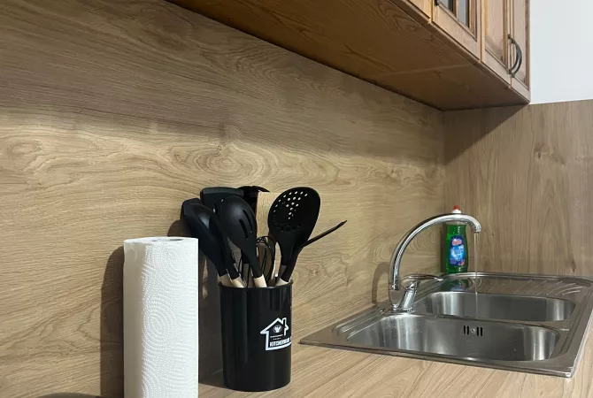 Shtepi me qera Apartament ne Tirane, 1+1, Mobilimi E mobiluar, Pagesa 700  Euro.