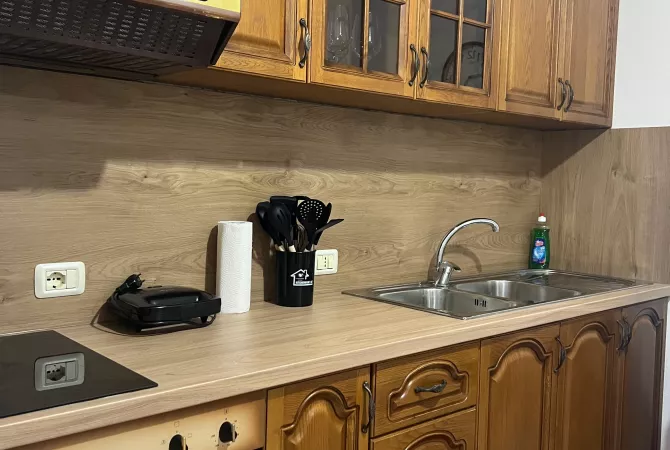 Shtepi me qera Apartament ne Tirane, 1+1, Mobilimi E mobiluar, Pagesa 700  Euro.