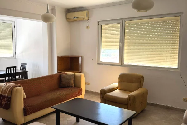 Shtepi me qera Apartament ne Tirane, 2+1, Mobilimi E mobiluar, Pagesa 55,000  Leke.
