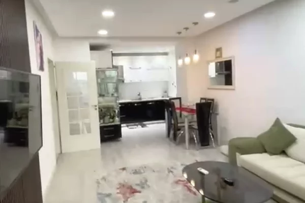 Shtepi me qera Apartament ne Tirane, 1+1, Mobilimi E mobiluar, Pagesa 500  Euro.