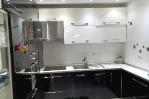 Shtepi me qera Apartament ne Tirane, 1+1, Mobilimi E mobiluar, Pagesa 500  Euro.