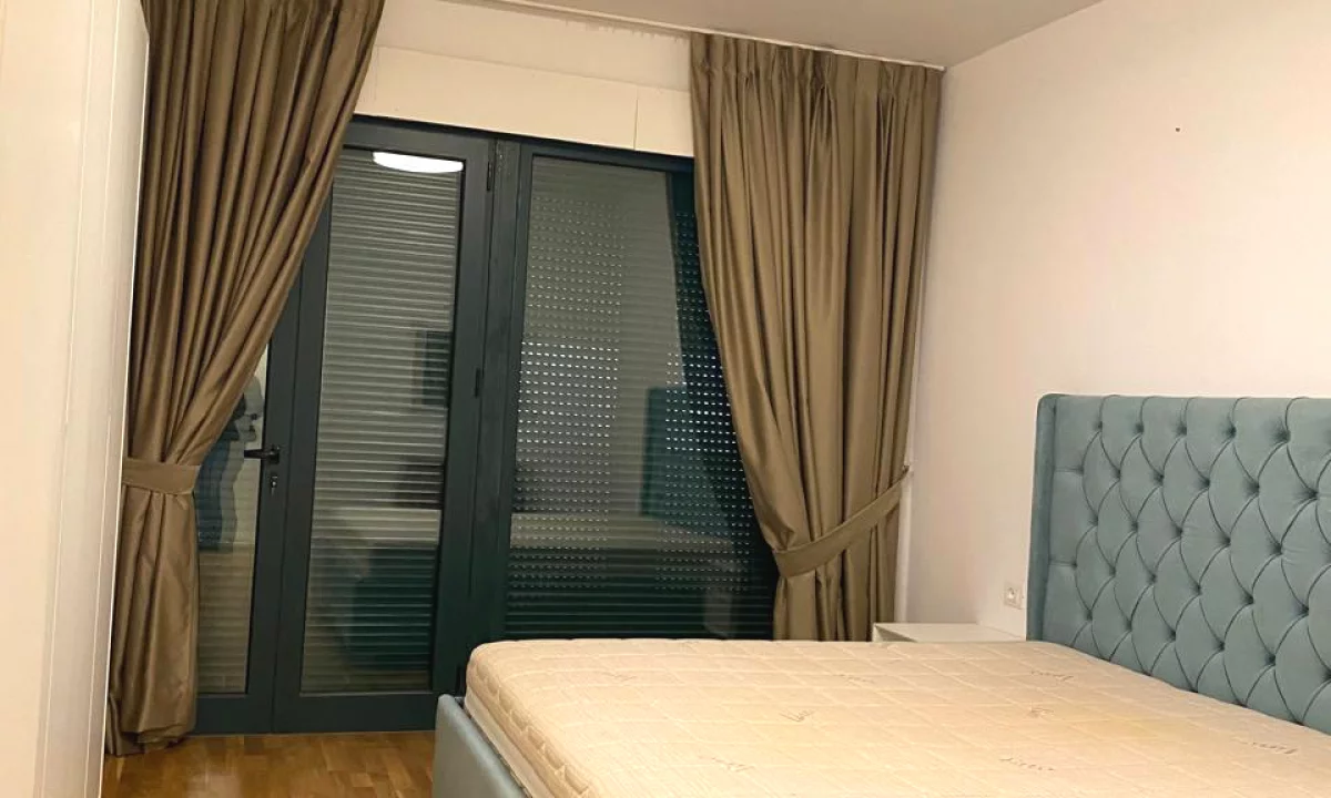 Shtepi me qera Apartament ne Tirane, 2+1, Mobilimi E mobiluar, Pagesa 2,500  Euro.