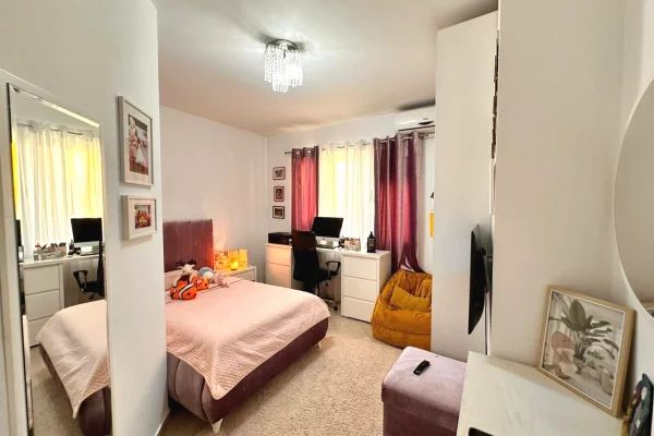 Appartamento in vendita a Tirana 2+1, Arredato