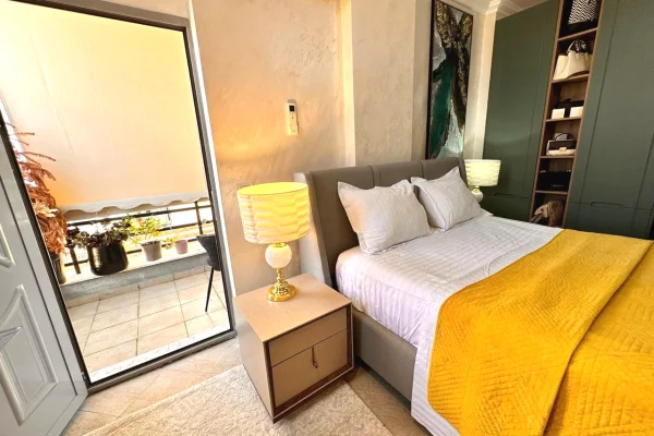 Appartamento in vendita a Tirana 2+1, Arredato