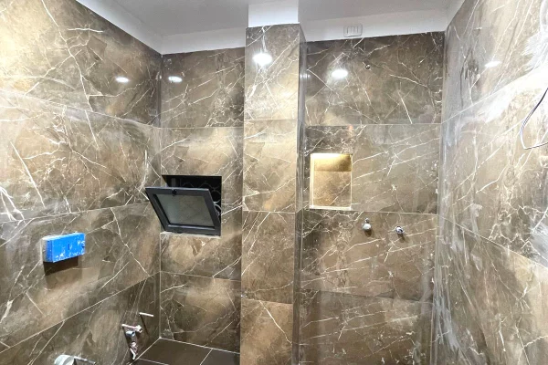 Appartamento in vendita a Tirana 1+1, Vuoto