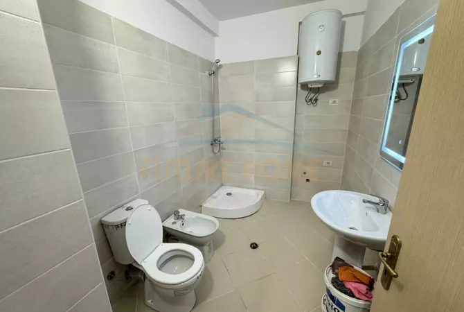 Shtepi ne shitje Apartament ne Tirane, 1+1, Mobilimi E mobiluar, Pagesa 109,000  Euro.