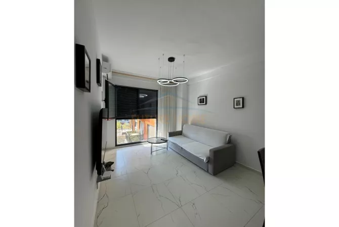 Shtepi me qera Apartament ne Tirane, 2+1, Mobilimi E mobiluar, Pagesa 600  Euro.