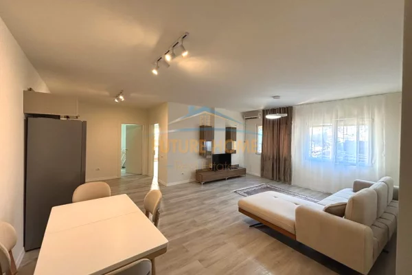 Shtepi me qera Apartament ne Tirane, 2+1, Mobilimi E mobiluar, Pagesa 650  Euro.