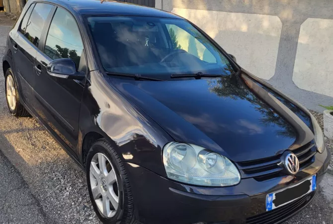 Auto in Vendita a Durazzo - 2,900 Euro