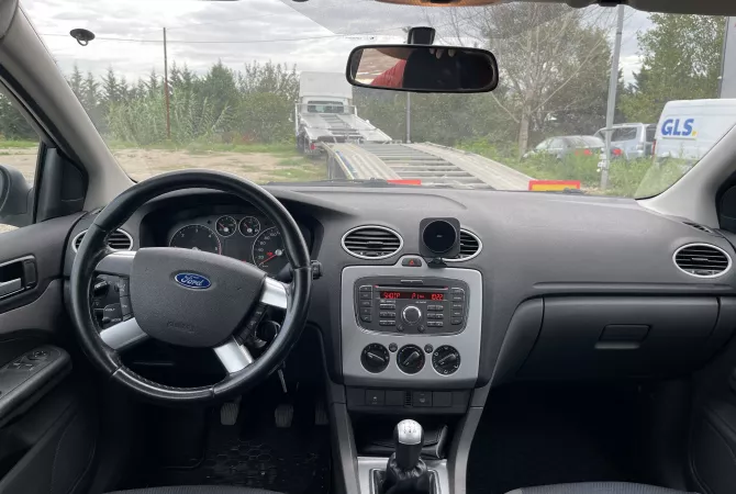 Auto in Vendita a Tirana, Ford, 2007 Diesel,Kambio Manual Pagamento 2,500  Euro.