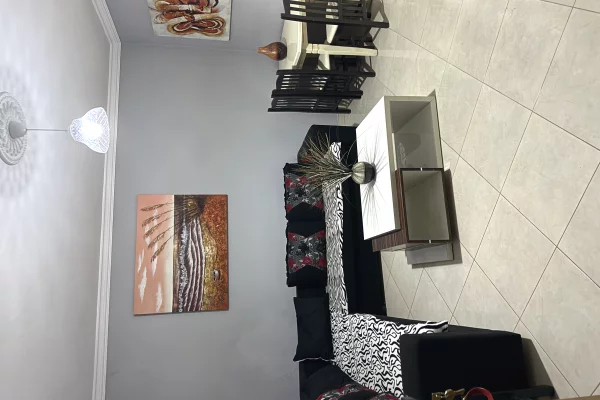 Shtepi me qera 1+1 ne Tirane - 40,000 Leke