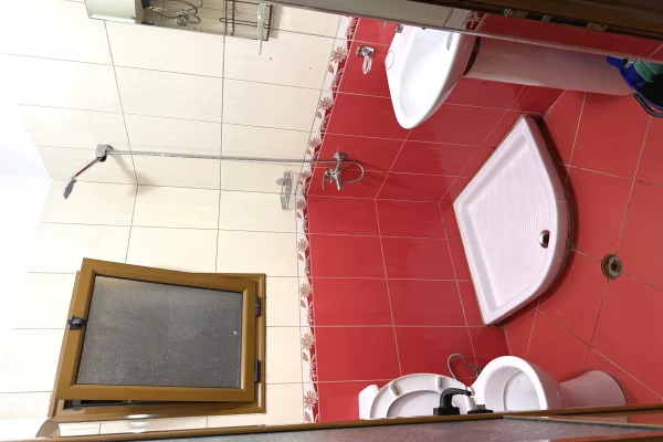 Shtepi me qera Apartament ne Tirane, 1+1, Mobilimi E mobiluar, Pagesa 40,000  Leke.