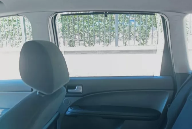 Auto in Vendita a Tirana, Ford, 2003 Diesel,Kambio Manual Pagamento 2,100  Euro.