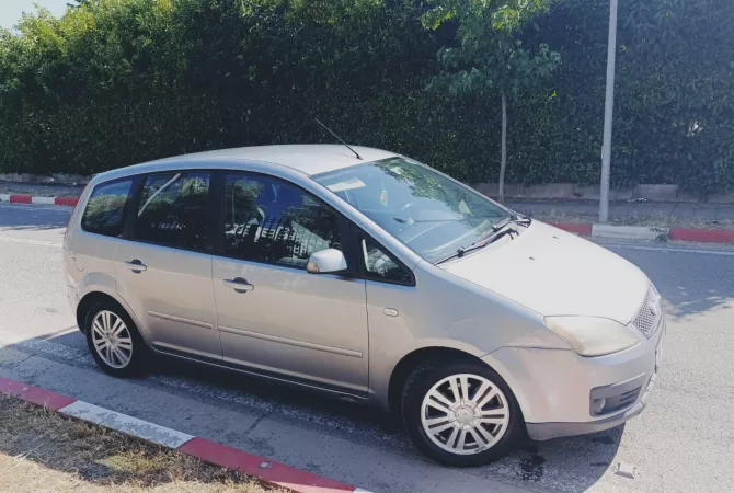 Auto in Vendita a Tirana - 2,100 Euro