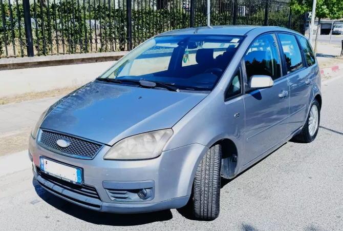 Auto in Vendita a Tirana - 2,100 Euro