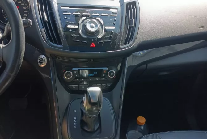 Auto in Vendita a Tirana, Ford, 2013 Diesel,Kambio Automatik Pagamento 10,500  Euro.