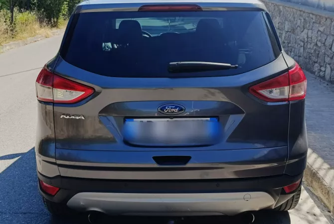 Auto in Vendita a Tirana, Ford, 2013 Diesel,Kambio Automatik Pagamento 10,500  Euro.