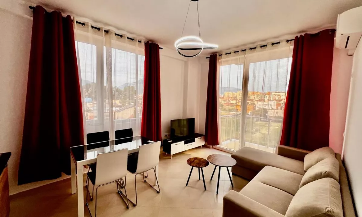 Shtepi me qera Apartament ne Tirane, 1+1, Mobilimi E mobiluar, Pagesa 450  Euro.