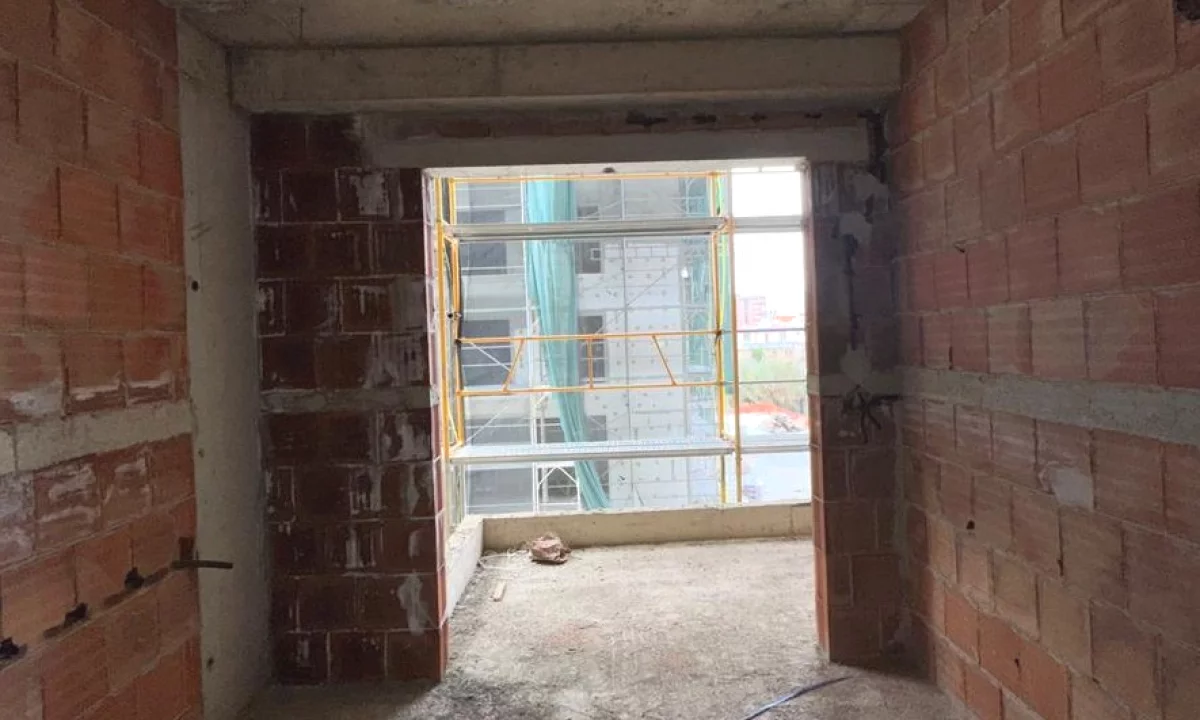 Apartment for sale in Tirana 1+1, Emty