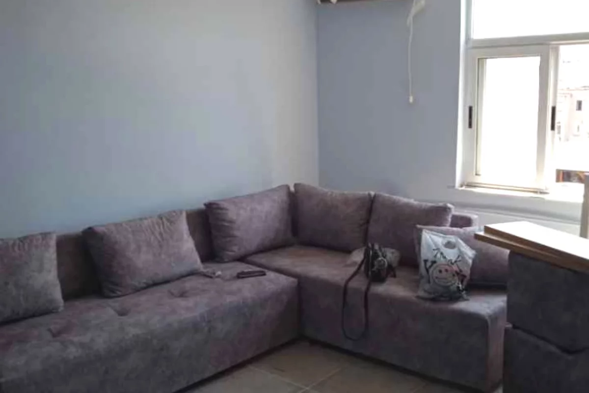 Shtepi me qera Apartament ne Tirane, 1+1, Mobilimi E mobiluar, Pagesa 45,000  Leke.