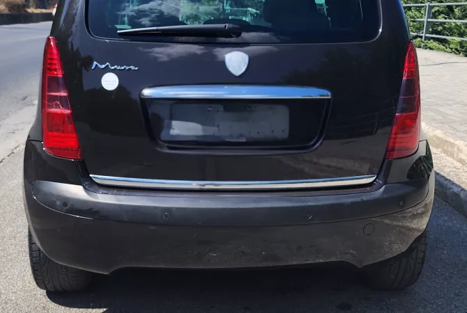 Auto in Vendita a Tirana - 2,500 Euro