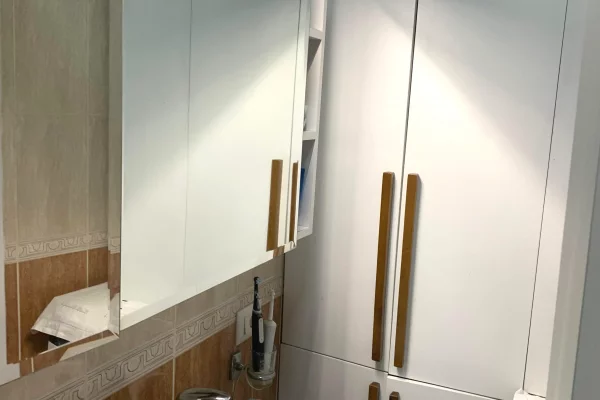 Shtepi ne shitje Apartament ne Tirane, 1+1, Mobilimi E mobiluar, Pagesa 100,000  Euro.