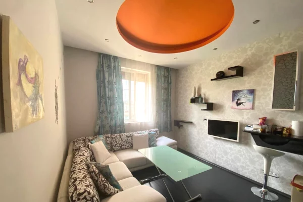 Shtepi me qera Apartament ne Tirane, 1+1, Mobilimi E mobiluar, Pagesa 499  Euro.