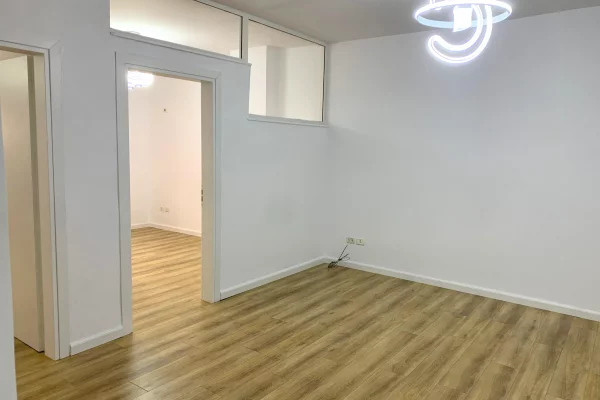 Shtepi ne shitje Apartament ne Tirane, 2+1, Mobilimi E mobiluar, Pagesa 120,000  Euro.
