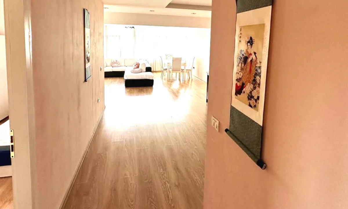 Shtepi me qera Apartament ne Tirane, 2+1, Mobilimi E mobiluar, Pagesa 649  Euro.