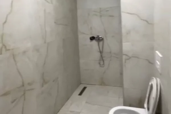 Shtepi me qera Apartament ne Tirane, 1+1, Mobilimi E mobiluar, Pagesa 600  Euro.